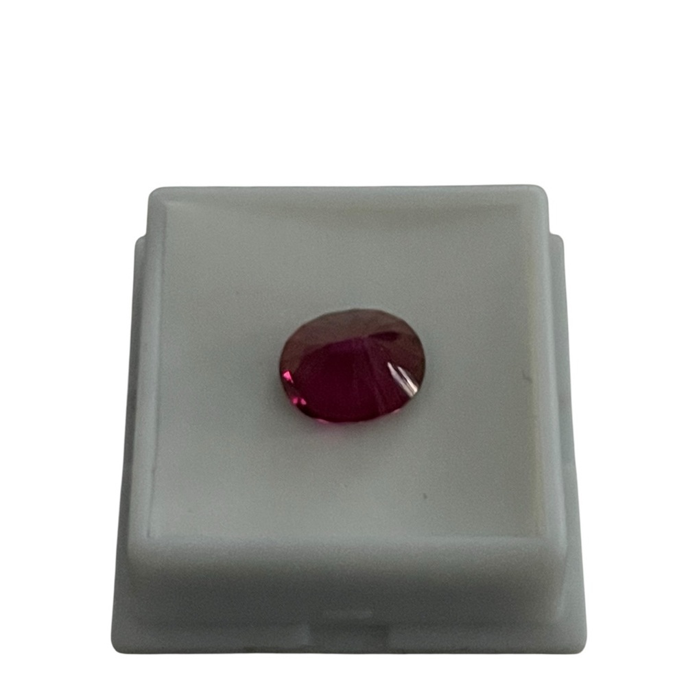 Red Topaz Elegant Red Gemstone Jewelry Piece Loose Stone - Picture 3 of 4